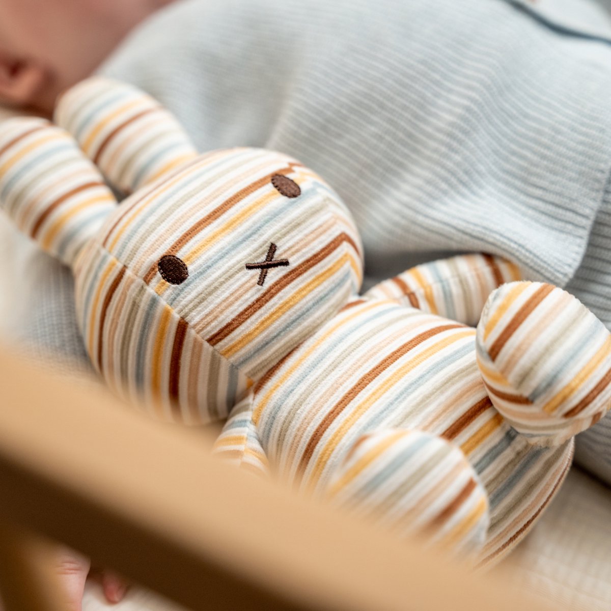 Nijntje By Little Dutch Knuffel All Over Vintage Sunny Stripes 25 cm — afbeelding 5