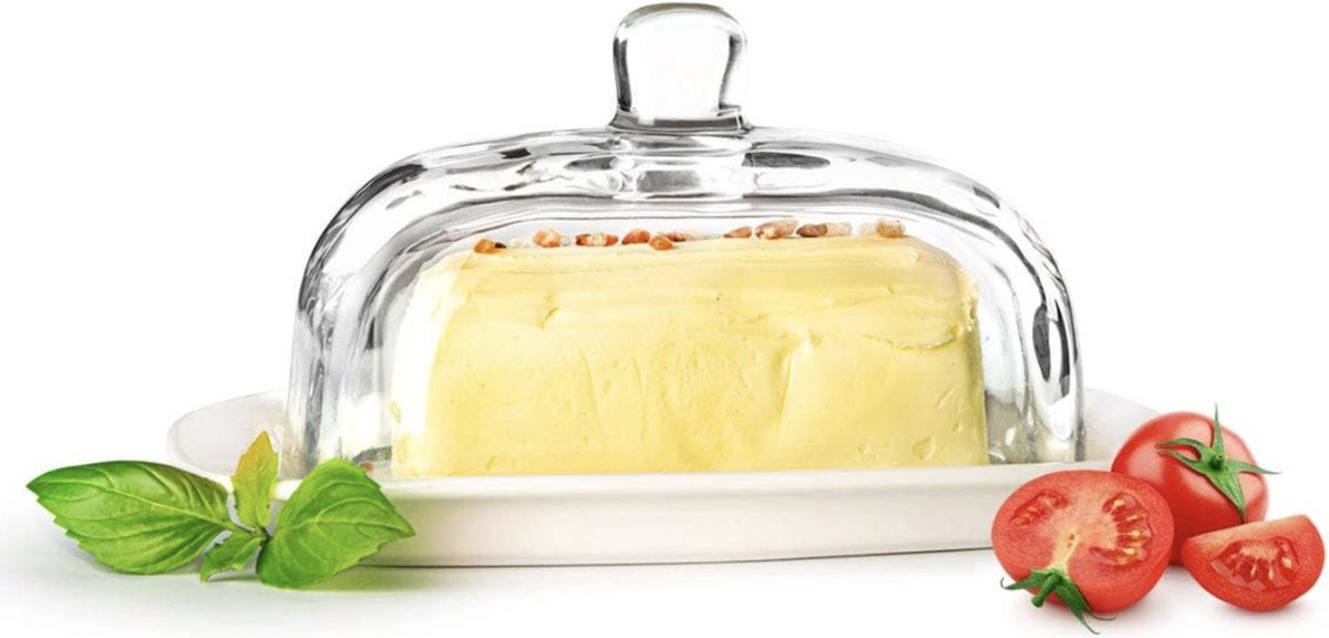 Grote botervloot op porseleinen bord, boterstolp, boterschaal, koelkastbotervloot