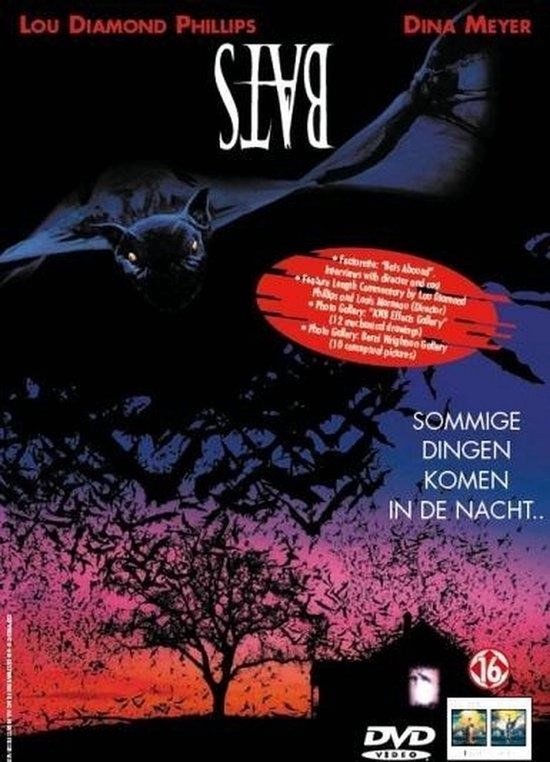 Filmhoes van 'BATS' met vliegende vleermuizen en een landhuis.