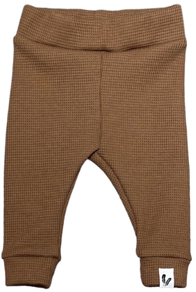 Newborn broekje skinny - Waffle - Brown - maat 56