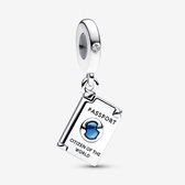 Fler® | Bedel | Past op populaire bedelarmbanden (standaard - 3mm) | Paspoort Bedel | Hangbedel Charm | 925 sterling zilver | Transparante zirkonia | Blauwe emaille | Armband Kraal | Valentijnsdag Cadeau | Sinterklaas kado | Kerstcadeau | Verjaardag