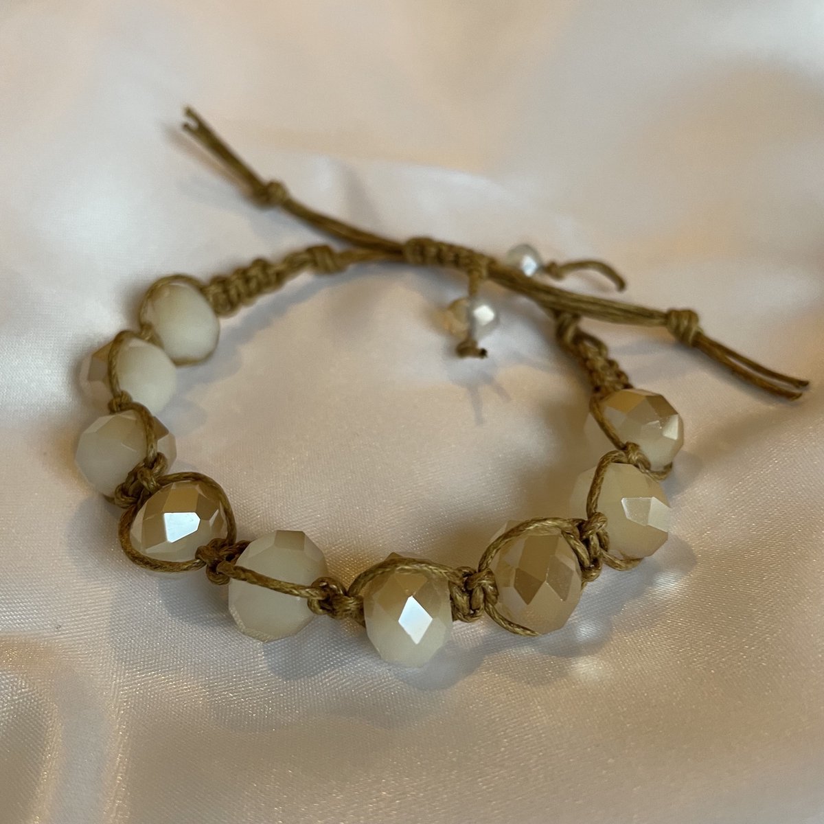 Made Once armband A007