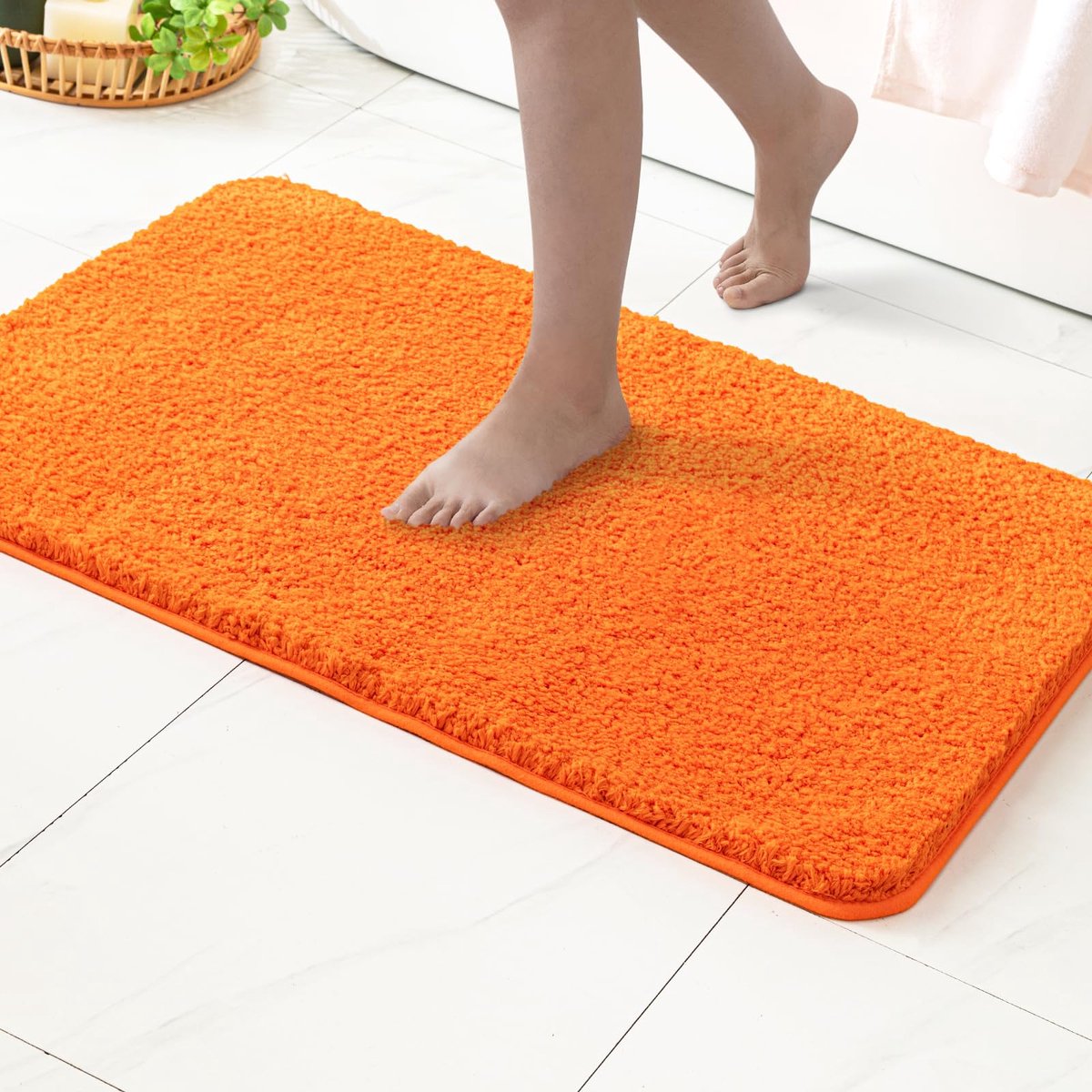 La'Moussawi ® Zachte en Luxe Antislip Badmat voor Badkamer, Slaapkamer en Woonkamer - 70 x 120 cm, Oranje