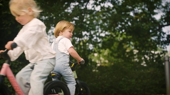 Berg MOOV Roue de 10 , draisienne à partir de 2 ans, volant et selle réglables en hauteur (rose