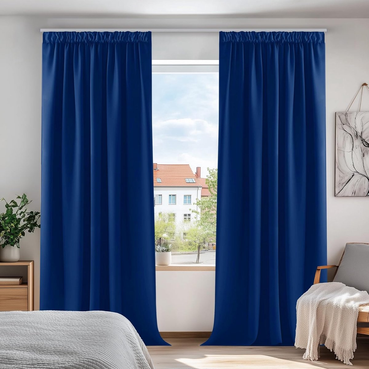 Famanu - Verduisterende Gordijnen met Potlood Plooiband, Luxe Gordijnen, Kant en Klaar, voor Slaapkamer, Woonkamer, 140x245 cm (B x H), Royalblauw, 2 stuks
