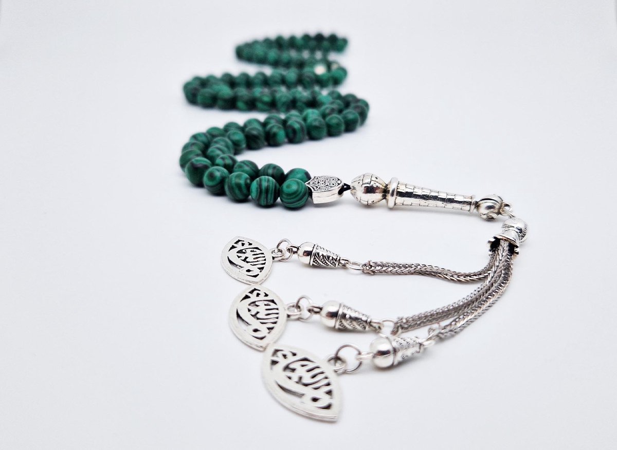 Handgemaakte tesbih "Tasbih" natuursteen "Malachiet" - Aantal kralen 99 - Diameter kralen 8MM - met metaal tassel "Ogen" - Een mooi cadeau-idee