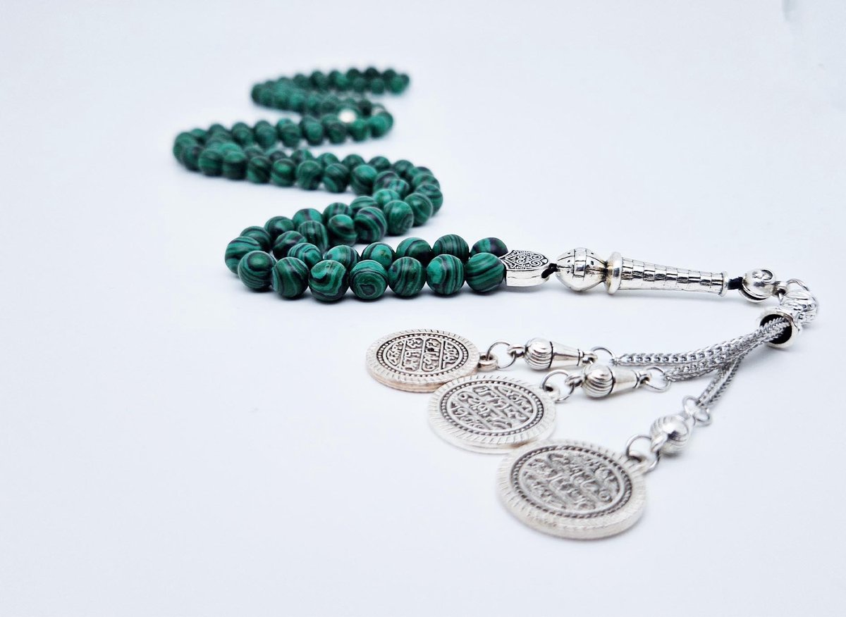 Handgemaakte tesbih "Tasbih" natuursteen "Malachiet" - Aantal kralen 99 - Diameter kralen 8MM - met metaal tassel "Qustantinia" - Een mooi cadeau-idee