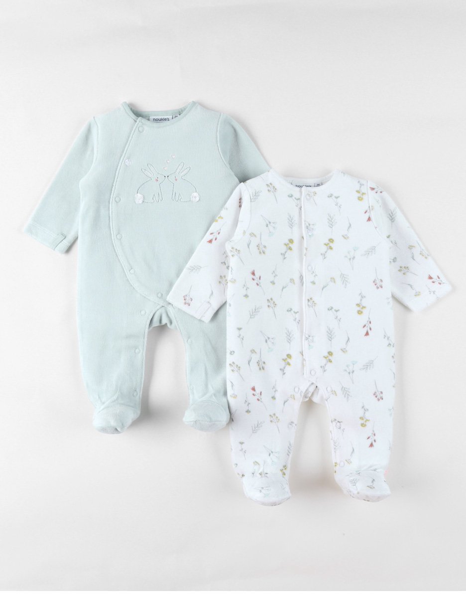 Noukie's - 2 pack - Pyjama - Fluweel - Groen , Bloempje - Meisje - 6 maand 68