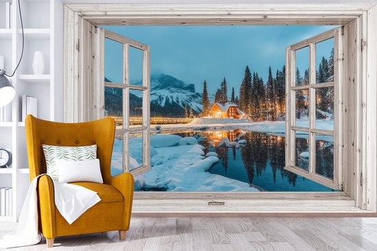 Behang - Fotobehang Doorkijk - Winterlandschap - Natuur - Huis - Bergen - Breedte 525 cm x hoogte 350 cm