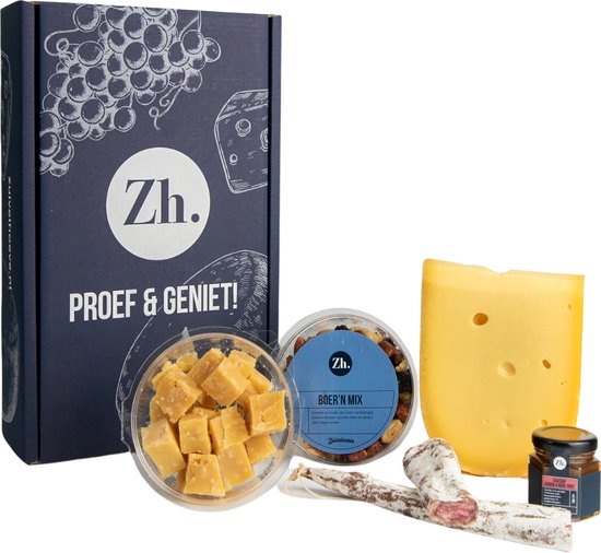 Donkerblauwe giftbox met druiven en kaaselementen. Bevat kaasblokjes, notenmix, worst en jam.