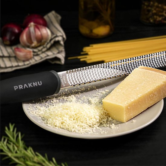De originele set van 2 roestvrijstalen rasp parmezaanse rasp citroenrasp nootmuskaat