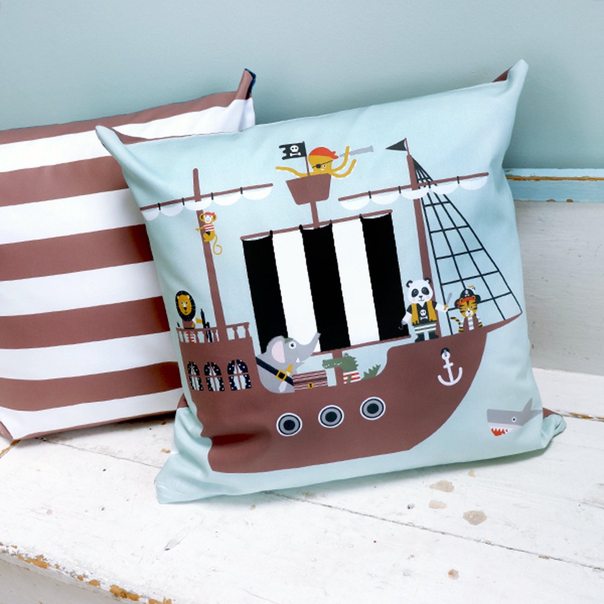 Sierkussen Piratenschip 40x40 tweezijdig mint groen met rits inclusief vulling voor kinderkamer