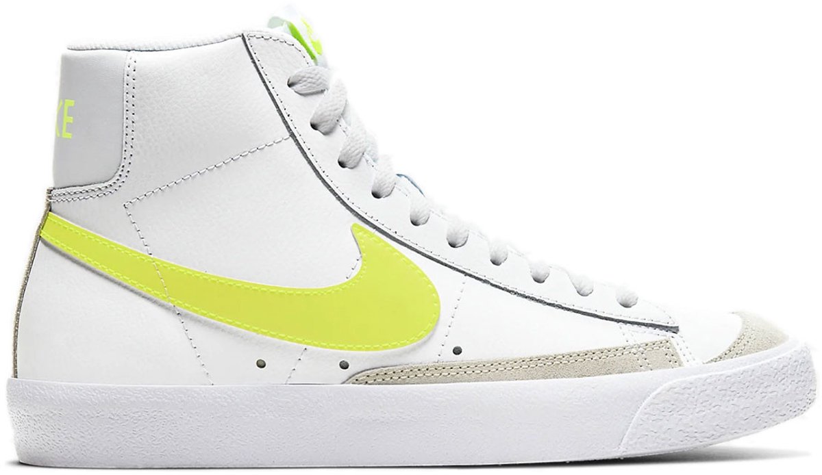 Nike Blazer Mid ’77 Dames Sneaker Wit