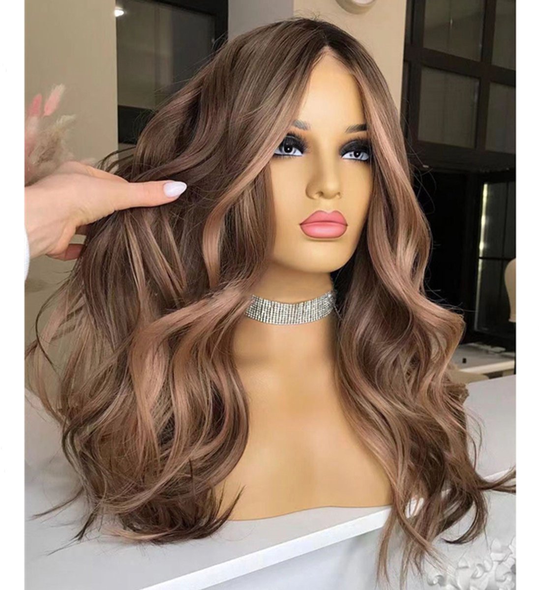 Blossombel- 100% menselijk haar -Europese Remy hair- Pruik- met bruine highlights-balayage style- 13x4 lace front