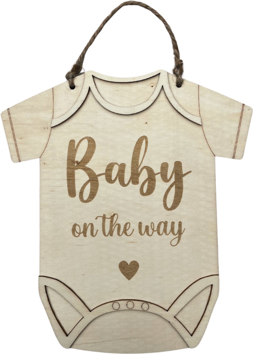 Houten Romper 'Baby on the Way' - Uniek Cadeau voor aanstaande Ouders - uniek zwangerschapsaankondiging