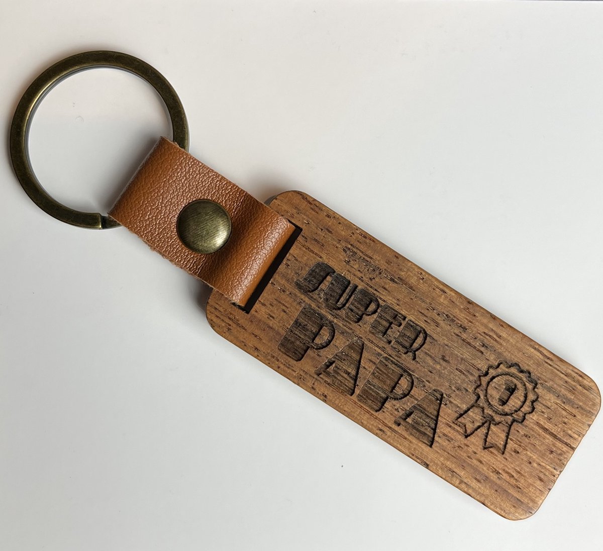 Lonnie - Sleutelhanger - Hout - Luxe afwerking met PU Leren detail- Gegraveerde tekst - Super Papa