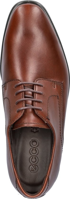 Boven zijaanzicht van een bruine leren Ecco veterschoen.