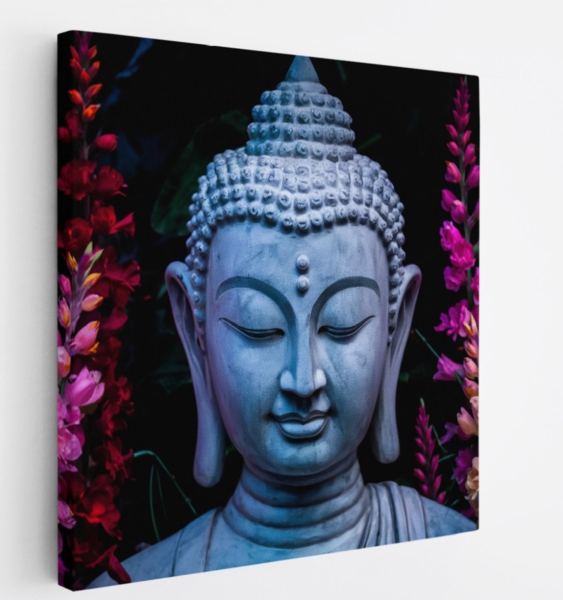 Saammp Canvas Schilderij - Boeddha bij gekleurde planten - 40x40 - Foto op canvas - Wanddecoratie - Muurdecoratie Woonkamer - Canvas schilderijen Multicolor