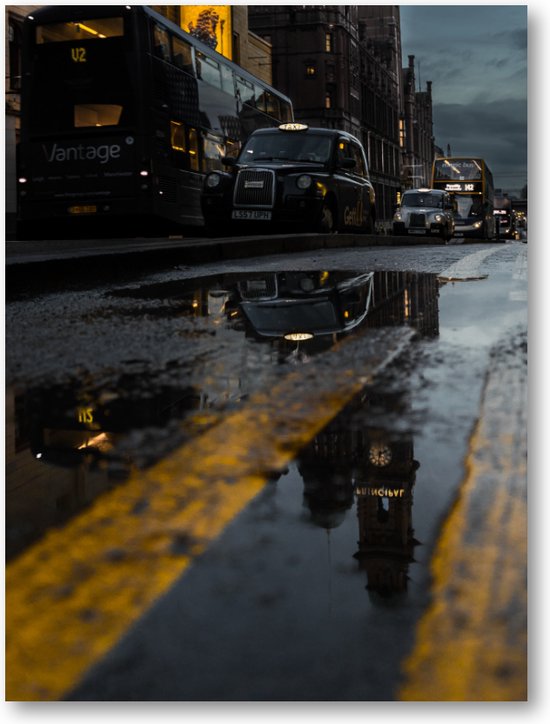 Onderweg in Manchester - Taxi's en Reflecties - Foto op Plexiglas 30x40