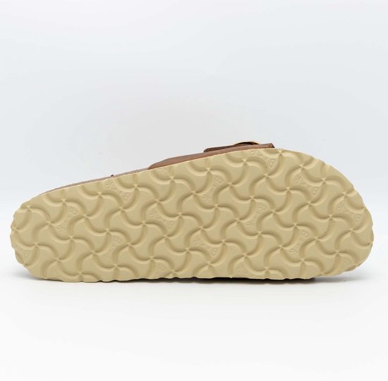 Birkenstock Madrid Cognac Slippers Met Grote Gesp - Streetwear - Vrouwen