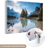 MuchoWow® Glasschilderij 90x60 cm - Schilderij acrylglas - Het Nationaal park Jasper in Noord-Amerika op een zonnige dag - Foto op glas - Schilderijen