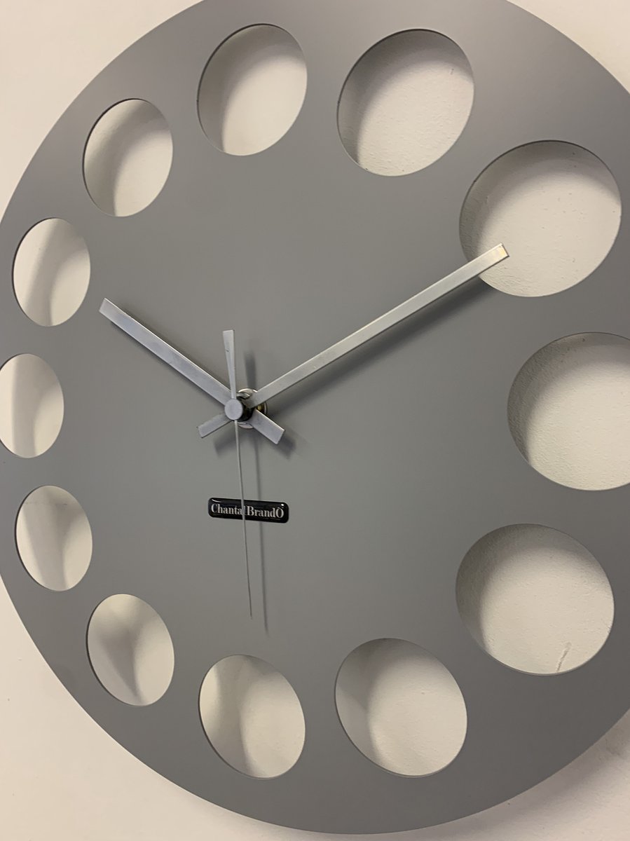 Wandklok CHANTALBRANDO -- GREY TORNADO 40 -- MODERN DESIGN --