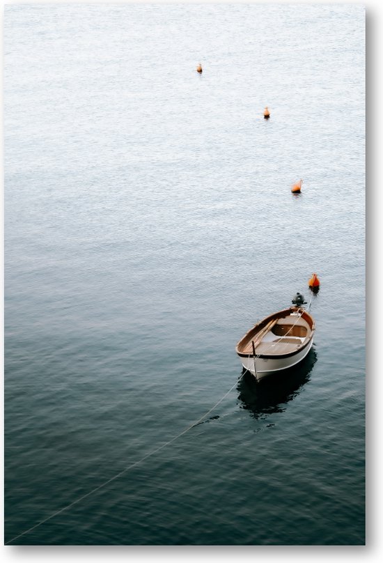 Stilte in Riomaggiore - Eenzaamheid op Zee - Vissersboot - Fotoposter