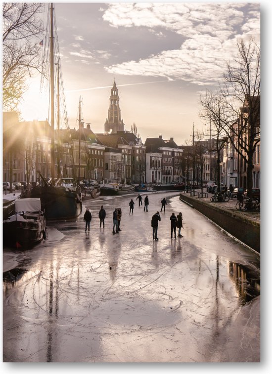 IJspret bij de Aa-kerk - Groningse Grachtenglijders - Fotoposter 50x70