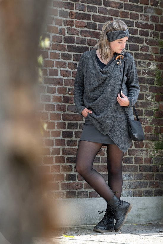 Knit Factory Joy Gebreide Dames Hoofdband - Haarband - Oorwarmers dames - Hoofdwarmer vrouwen - Hoofdband winter - Zwart - One Size