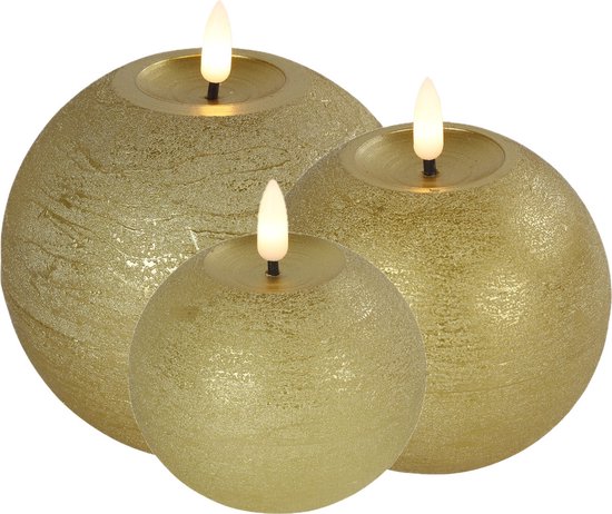 LED bolkaarsen/kaarsen - set van 3x st- goud - B8 x H9,5 cm, B10 x H11 cm, B12 x H12,5 cm