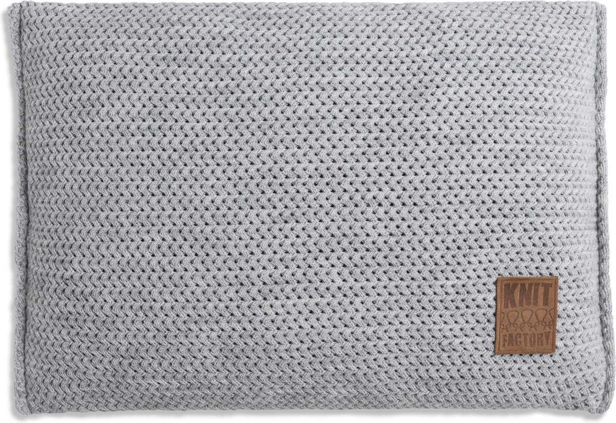 Knit Factory Maxx Sierkussen - Rechthoekig kussen - Kussen woonkamer - Bank kussen - Decoratie kussen - Licht Grijs - 60x40 cm - Kussenhoes inclusief kussenvulling