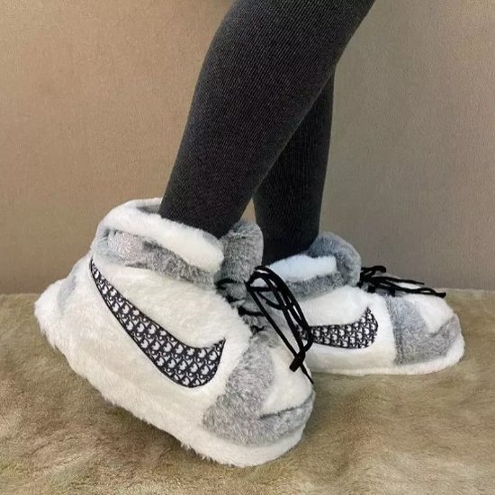 Footzy®J1 cozy Grey - Sneaker sloffen - Nike sloffen - One size fits all -  Pantoffels | bol