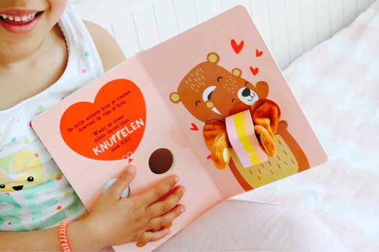 Knuffel me kleine tijger. (karton)