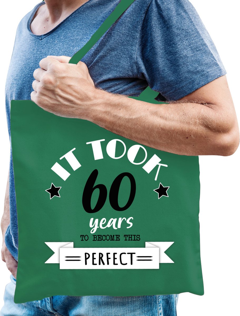 Bellatio Decorations cadeau tas heren - 60 en perfect - groen - katoen - 42 x 38 cm - zestig