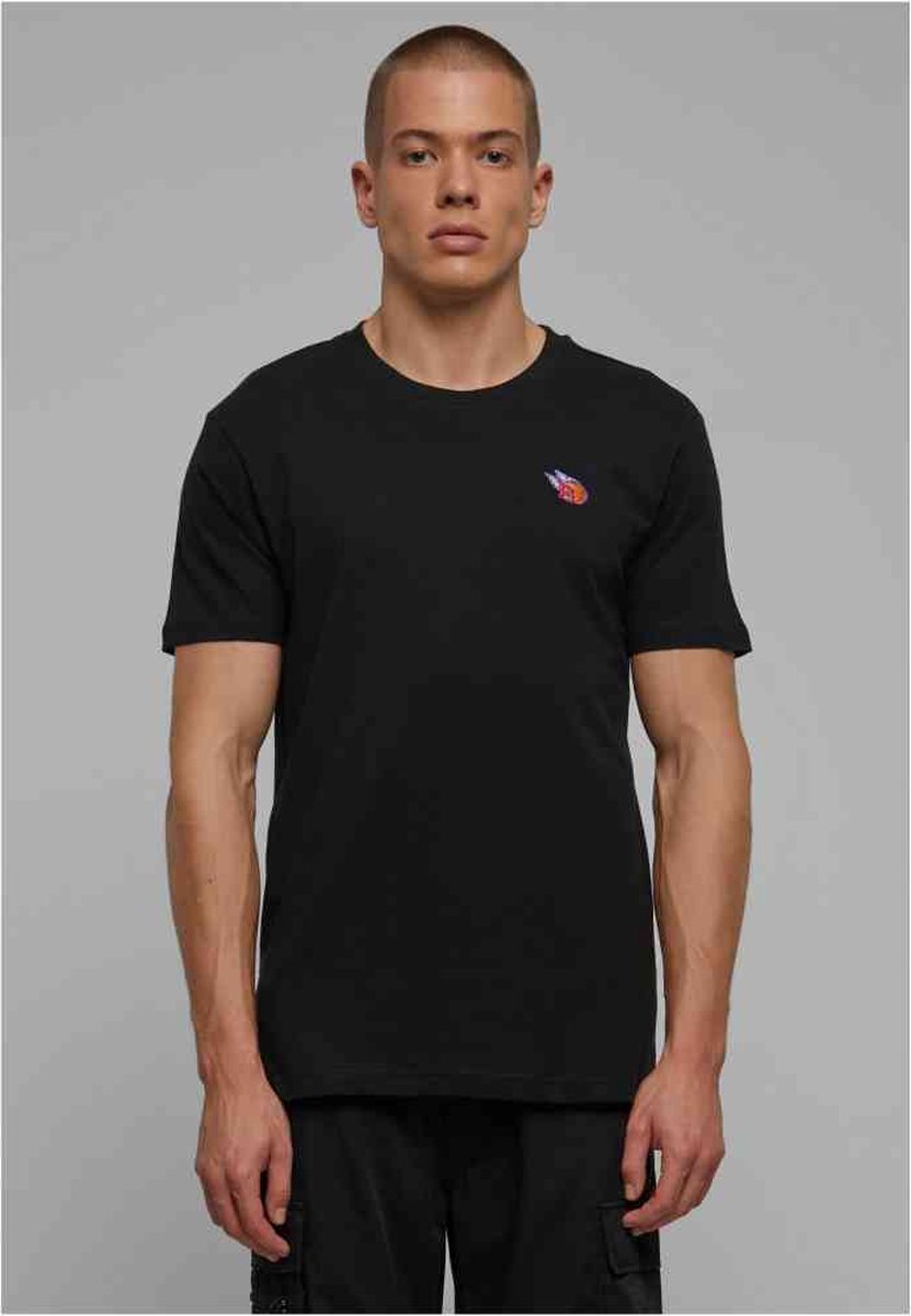 Mister Tee Basketball Fly EMB Heren T-shirt S Zwart