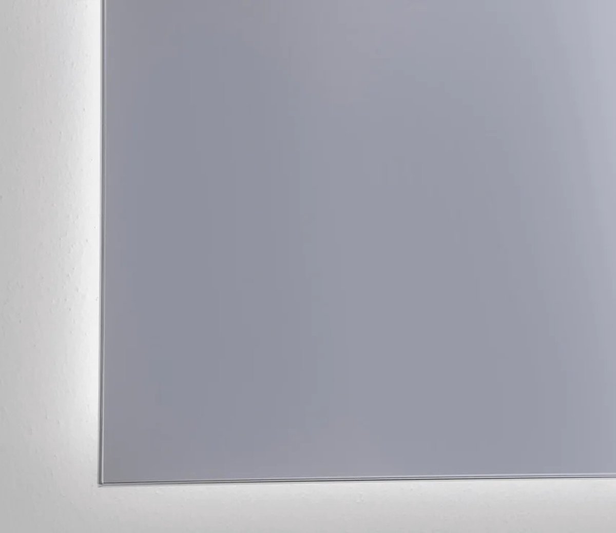 Badkamerspiegel randloos EDGE LED 70x75cm