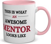 Akyol - awesome mentor looks like koffiemok - theemok - roze - Mentor - je mentor - school - verjaardagscadeau - kado - gift - 350 ML inhoud