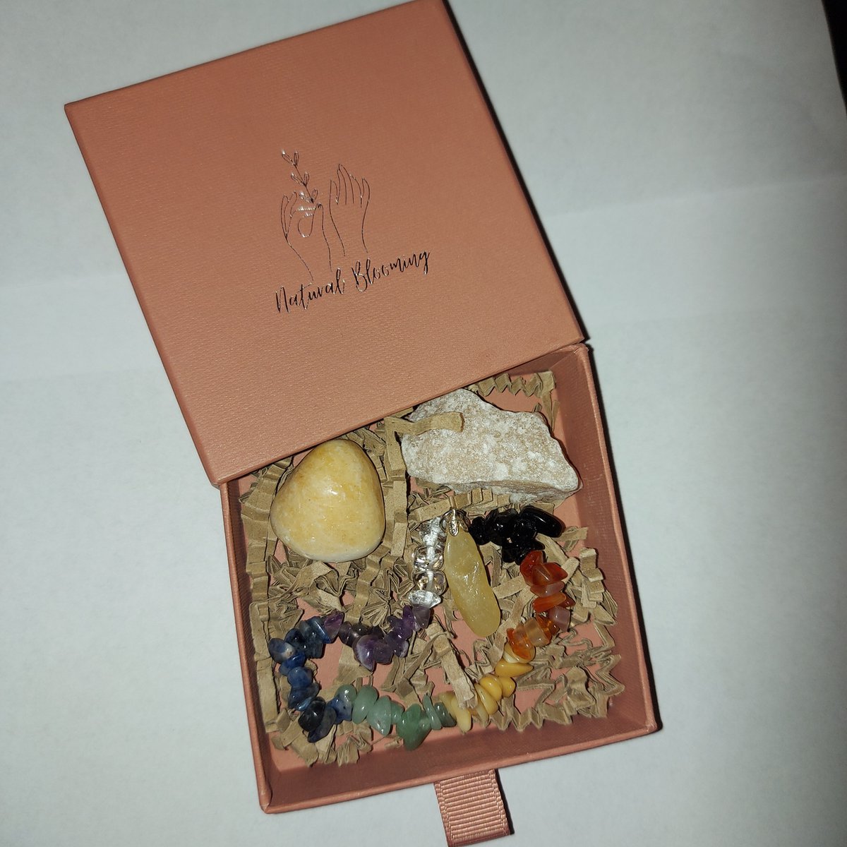 Geboortemaand Edelsteen setje - November - Oranje Calsiet - Gift - Bijzonder Cadeau - Ruwe Steen - Armband - Hanger -Spiritueel - Verjaardag