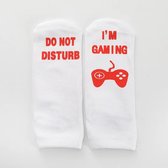 Grappige do not disturb I am gaming sokken, wit rood