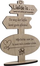 Liefde is ... - houten wenskaart - kaart van hout - liefde - valentijn - 17.5 x 25 cm