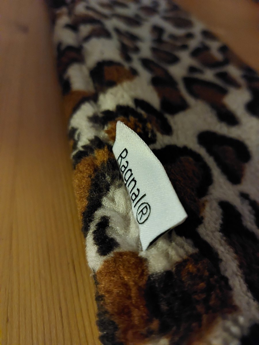 Ragnal Warmwaterkruik - Panterprint licht - Kruik Met extra zachte hoes - Warmtekussen - Extra Lang - 2L Inhoud - 8 uur warmte - Kruik - XXL – foto 2