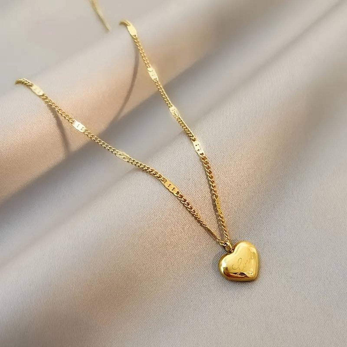 18K Gold Plated 'Heart' Pendant Necklace