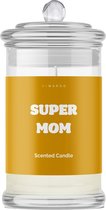 Super Mom - Grappige Geurkaars Cadeau voor Vrouw - Geurkaars in Glas met Tekst - Verjaardag Cadeau mama, vrouwen, moeder, vriendin - Superman - Moederdag - Happy Birthday - Kerstcadeau