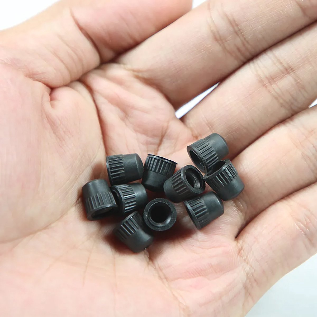 20 Capuchons De Valve En Plastique Rigide – Pour Valves Dunlop Et Presta, 15x8 Mm, Vissage Sécurisé, Résistants Aux UV Et Au Sel – Noir, Pour Vélos Et Accessoires