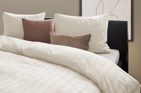 Eleganzzz Dekbedovertrek Uni - Ivoor - Dekbedovertrek 200x200/220cm - Satijnstreep / Satijn Streep - Hotel Kwaliteit Satin Stripe - Dekbedovertrekken van Merkloos — afbeelding 5