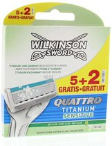 10x Wilkinson Quattro Titanium Sensitive 7 pièces