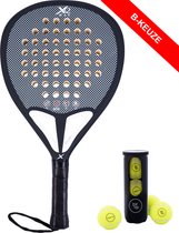 XQMax Padel Racket Carbon Zwart (B-Keuze) - met 3 Padel Ballen - Lichtgewicht Padelracket - Diamant vorm - Sweetspot - Geschikt voor Alle Niveaus