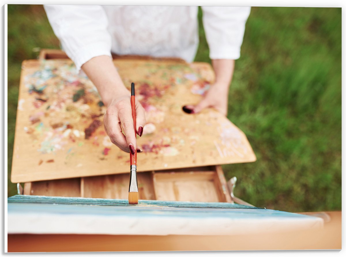 PVC Schuimplaat- Vrouw - Hand - Kwast - Schilderen - Schilderij - Verf - 40x30 cm Foto op PVC Schuimplaat