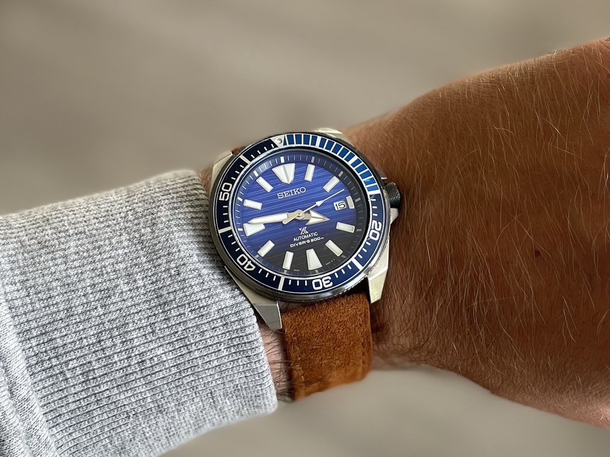 18mm Premium Suede watch strap Brown - suède horloge band bruin met quick release trekkers