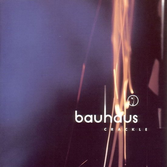 Bauhaus Crackle albumhoes met oranje vonken op een paarsbruine achtergrond.